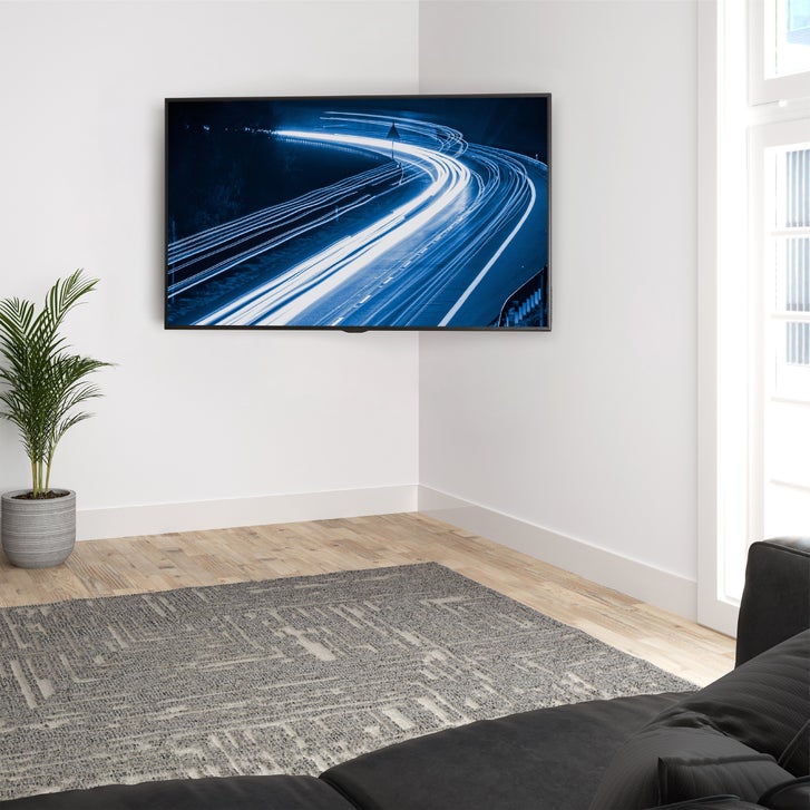 AVF 32" - 70" Full Motion TV Wall Mount