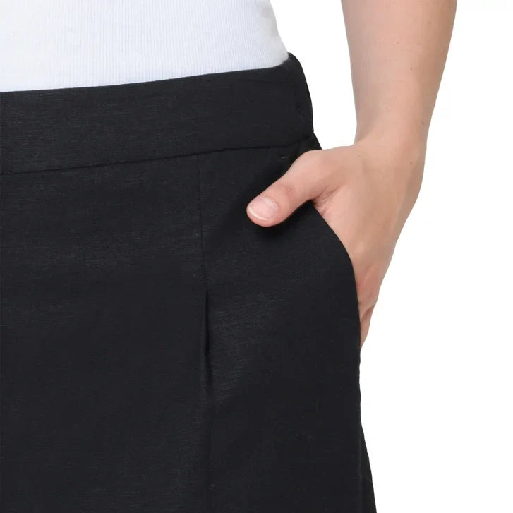 Nicole Miller Original Women's Linen Blend Short