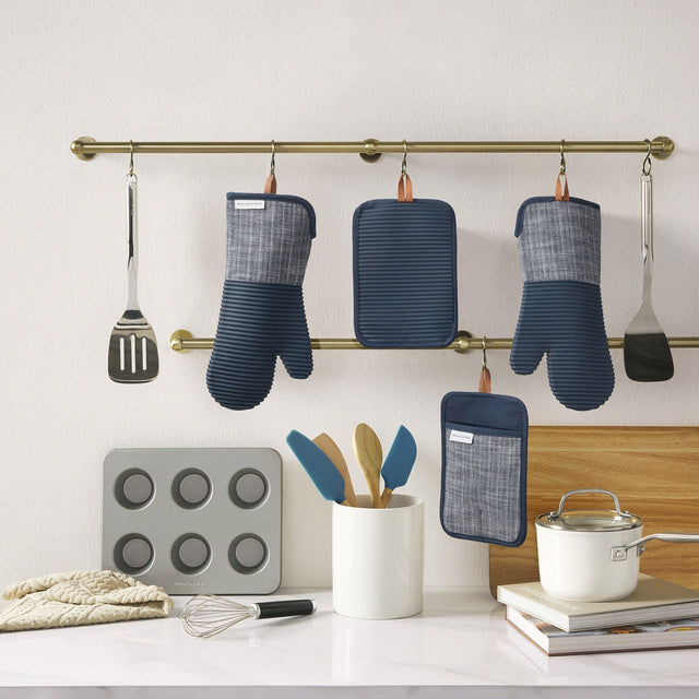 KitchenAid 4-piece Oven Mitt and Potholder Set M2
