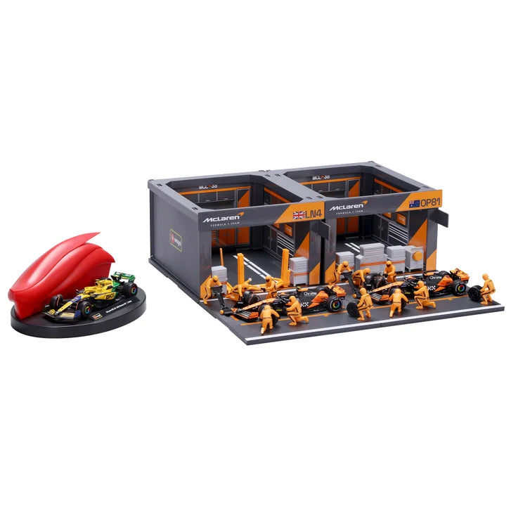 1:43 McLaren Formula Racing Paddock