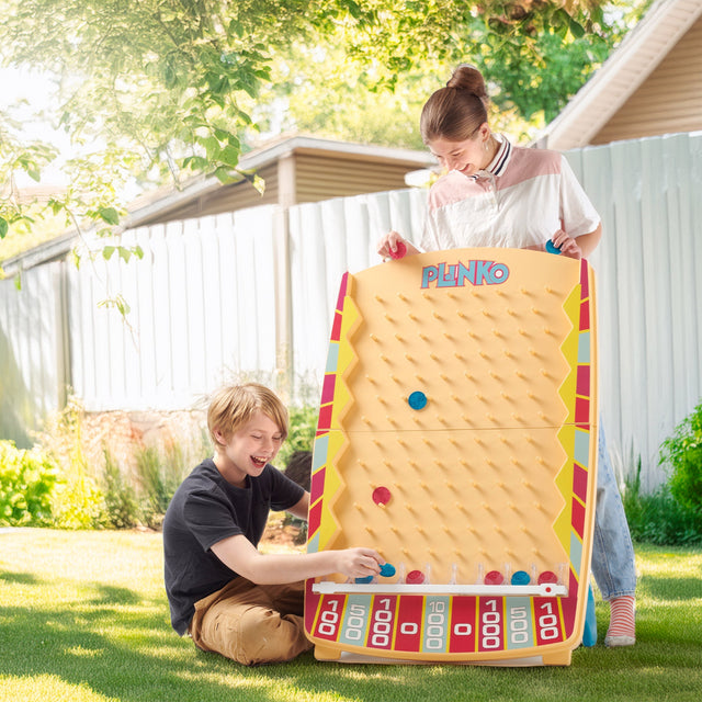 Giant Plinko Game T2