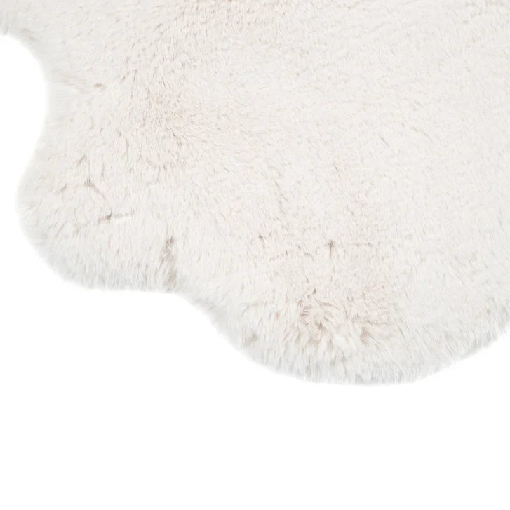 Mon Château Sexto Faux Fur Rug