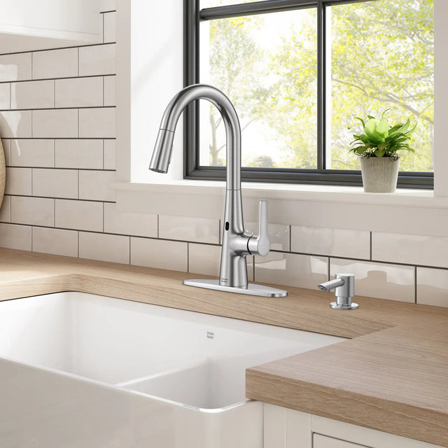 American Standard Calusa Touchless Pull-down Kitchen Faucet I9