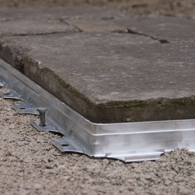 56 m (183.7 ft.) Euroline 'Brick' Aluminum Paver Edging U6