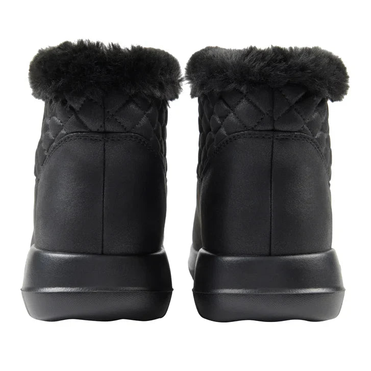 Skechers Women's Joy Chugga Boot with Swift Fit