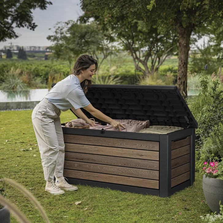 Keter DecoCoat 165G Deck box
