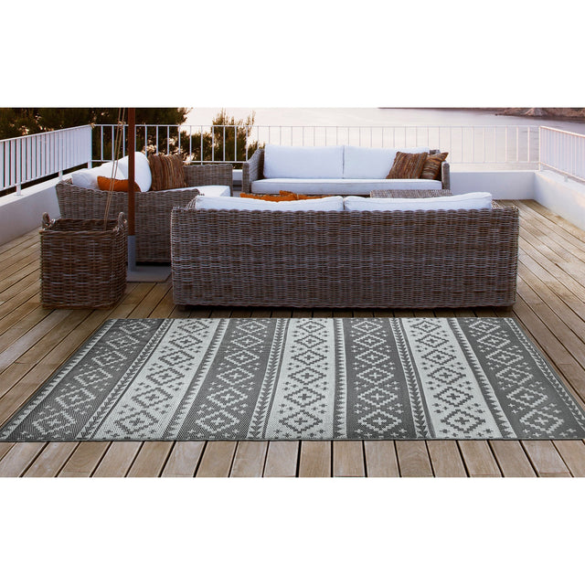 Viana Bahamas Collection Folk Indoor/Outdoor Reversible Area Rug R4