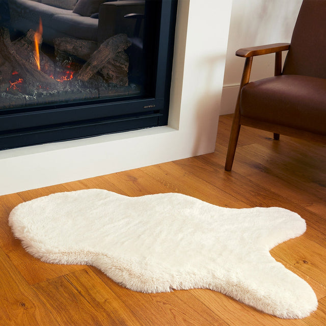 Mon Château Single Faux Fur Rug L6