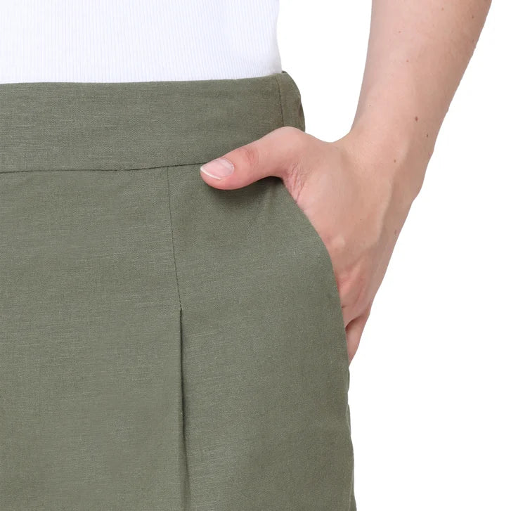 Nicole Miller Original Women's Linen Blend Short