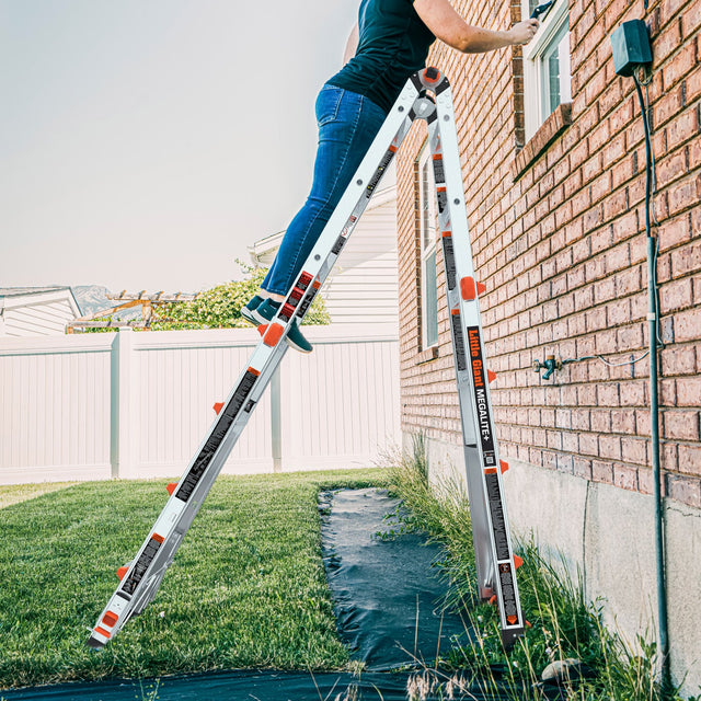 Little Giant MegaLite+ 18 ft. Multi-Position Aluminum Ladder With Levelers G6