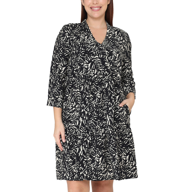 Tahari Women's Three-Quarter Sleeve Dress E0