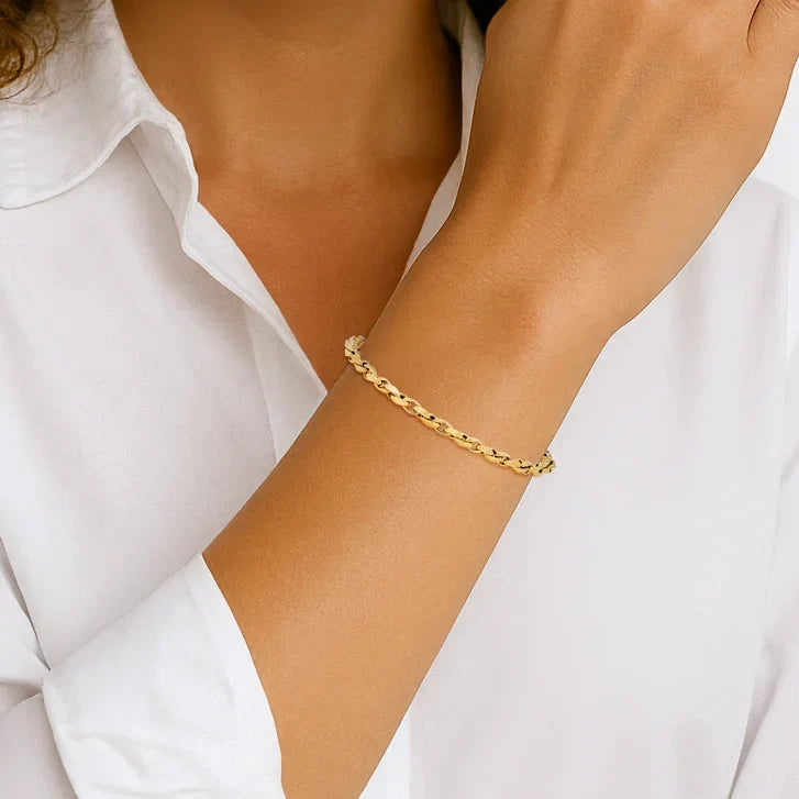 Diamond Cut Twisted Link Bracelet in Yellow Gold