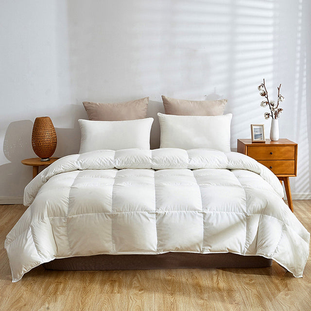 Highland Feather European White Down Duvet N5
