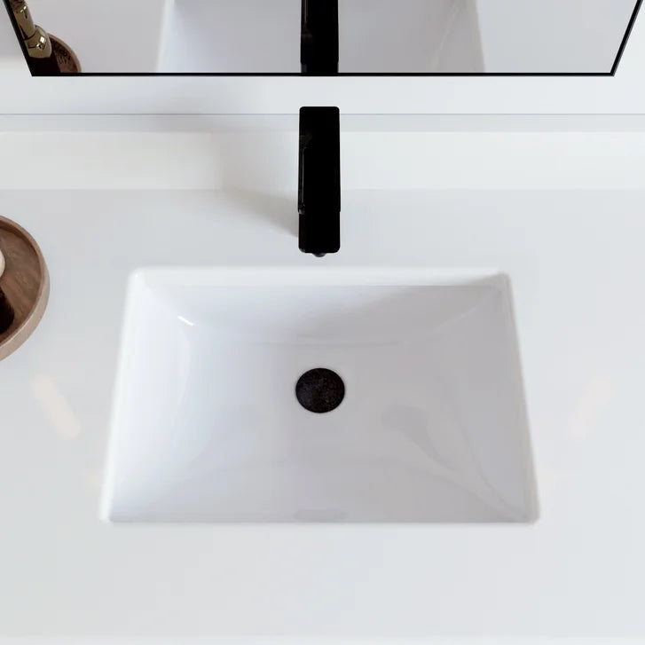 VanGo Willow Vanity in White with Quartz Countertop